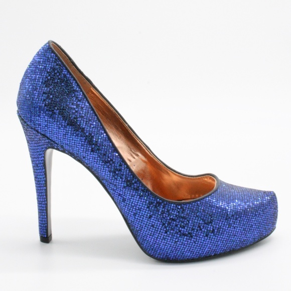 sparkly blue pumps